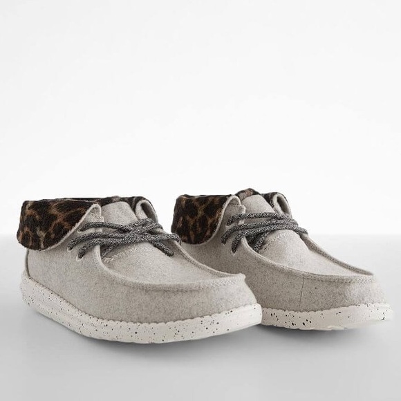 Women’s HEY DUDE Britt- black cheetah. Size 9 - Picture 1 of 9